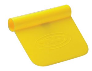 COUPE PATE PLASTIQUE JAUNE