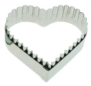DECOUPOIR COEUR CANNELE 105