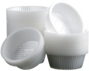 CAISSETTES EN PS TRANSLUCIDE POUR BABA MODELE 1207